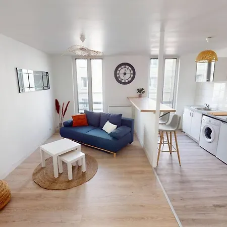 Tourville- F2 Proche Gare